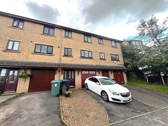 3 Bedroom Mews To Rent In South Street, Off Peel Brow, Ramsbottom, BL0