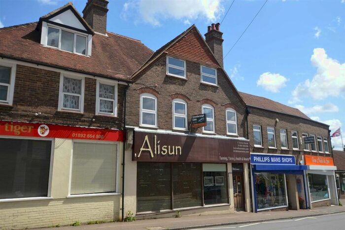 2 Bedroom Flat To Rent In The Broadway, Crowborough, TN6