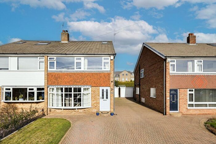 4 Bedroom Semi Detached House For Sale In Victoria Mount, Horsforth, Leeds, West Yorkshire, LS18