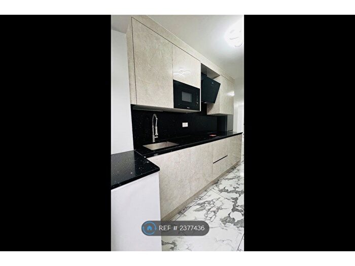 1 Bedroom Flat To Rent In Pentland Close, Reading, RG30