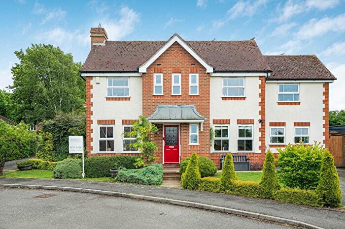 4 Bedroom Detached House For Sale In Swan Gardens, Tetsworth, Thame, OX9