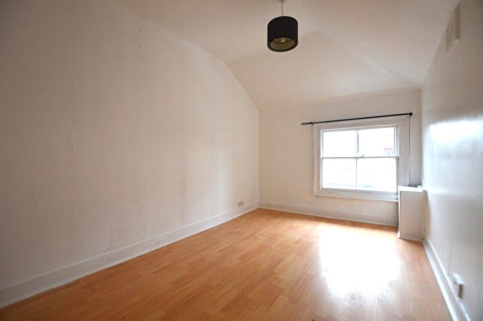 1 Bedroom Flat To Rent In Widmore Road Bromley, BR1