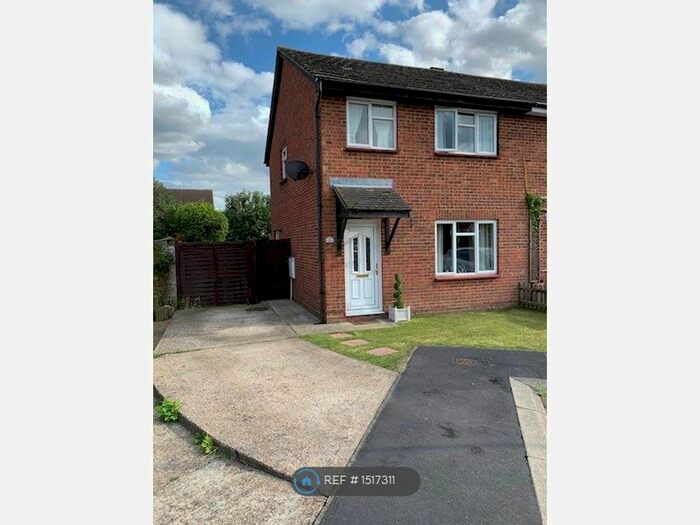 3 Bedroom Semi-Detached House To Rent In Broadway, Silver End, Witham, CM8