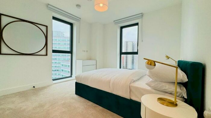 2 Bedroom Flat To Rent In Pearson Building, Croydon, CR0