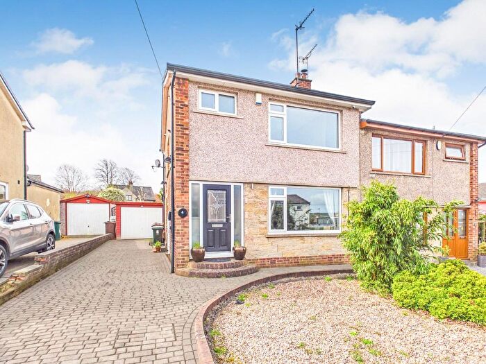 3 Bedroom Semi Detached House For Sale In Hallowes Grove, Cullingworth, Bradford, BD13