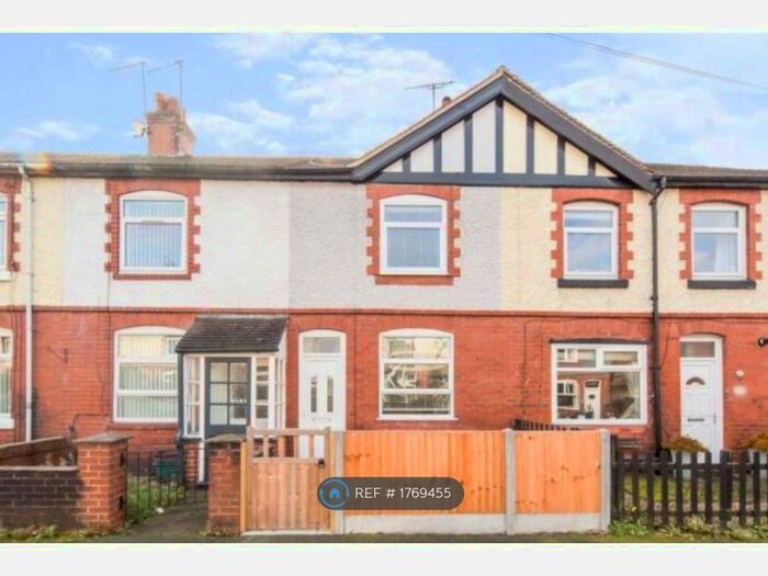 3 Bedroom Terraced House To Rent In Hatrell Street, Newcastle-Under-Lyme, ST5