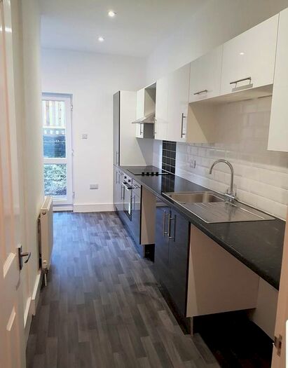 1 Bedroom Flat To Rent In Cornwallis Terrace, Hastings, TN34