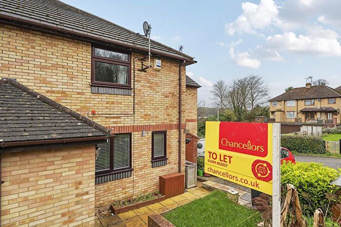 1 Bedroom Semi-Detached House To Rent In Cairnside, Buckinghamshire, HP13