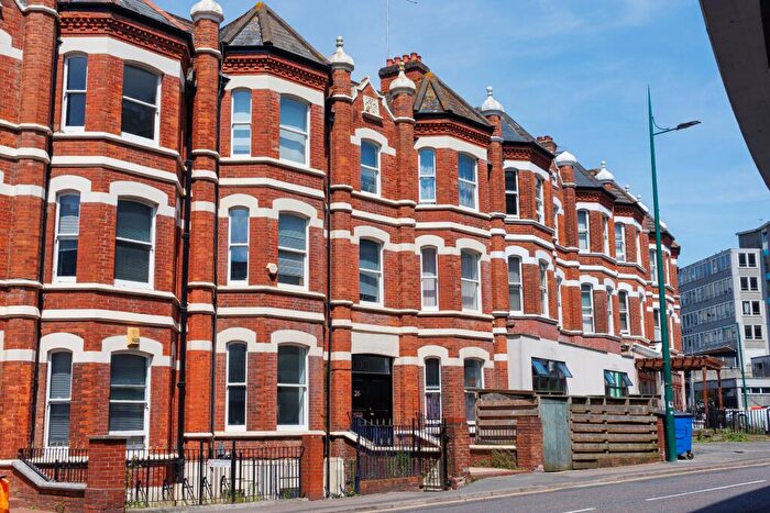 1 Bedroom Flat To Rent In St Peters Road, Bournemouth, BH1
