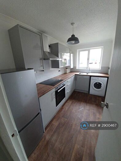 1 Bedroom Flat To Rent In Near Glasgow Green, Glasgow, G40