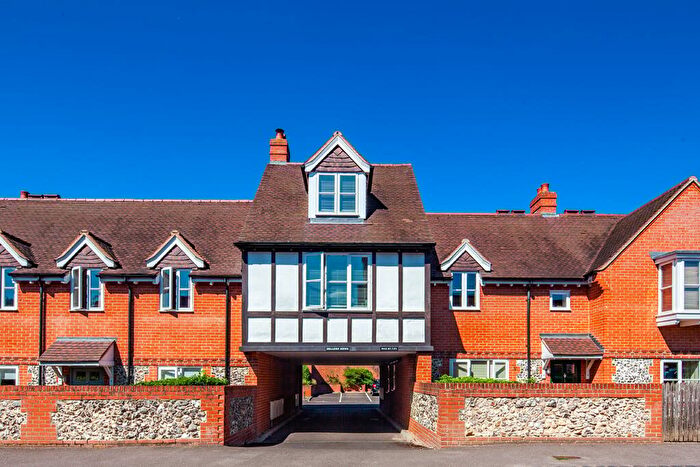 3 Bedroom Apartment To Rent In Belleme Mews, Goring On Thames, RG8