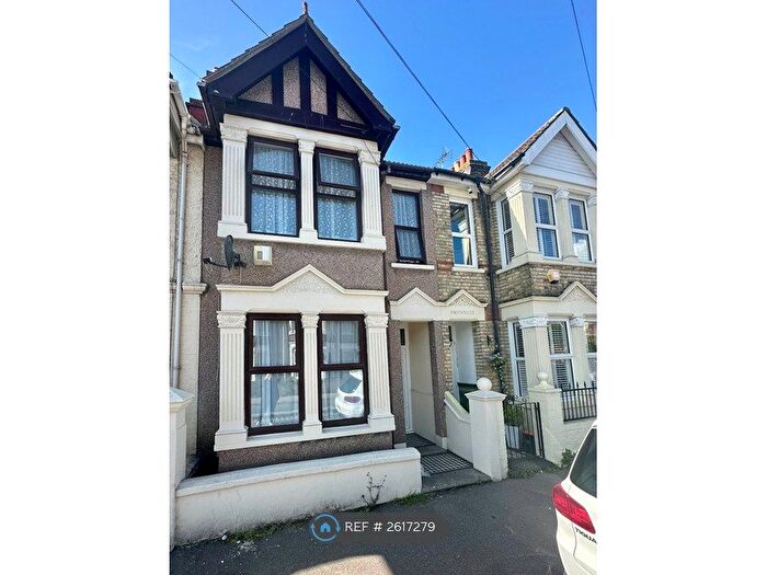 4 Bedroom Terraced House To Rent In Winstanley Road, Sheerness, ME12
