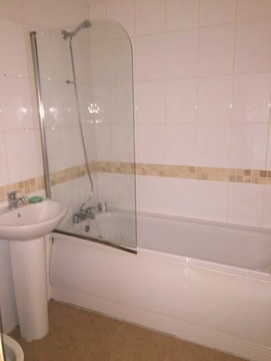 1 Bedroom Flat To Rent In Harehills Lane, Leeds LS9