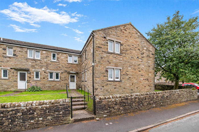 2 Bedroom Apartment For Sale In Jasmine Court Gayle, Hawes, DL8