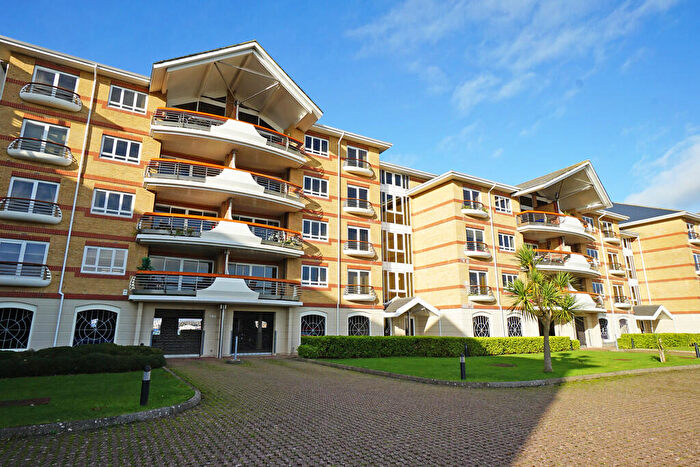 2 Bedroom Apartment For Sale In Mizzen House, Port Solent, PO6
