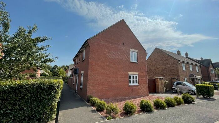 4 Bedroom Detached House To Rent In Willow Close, Weston-Super-Mare, BS22