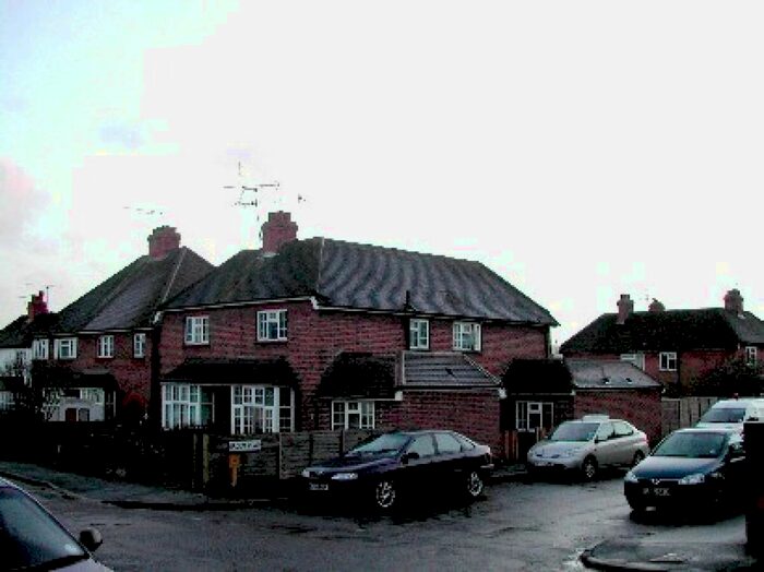 5 Bedroom Detached House To Rent In South Road, Guildford, GU2