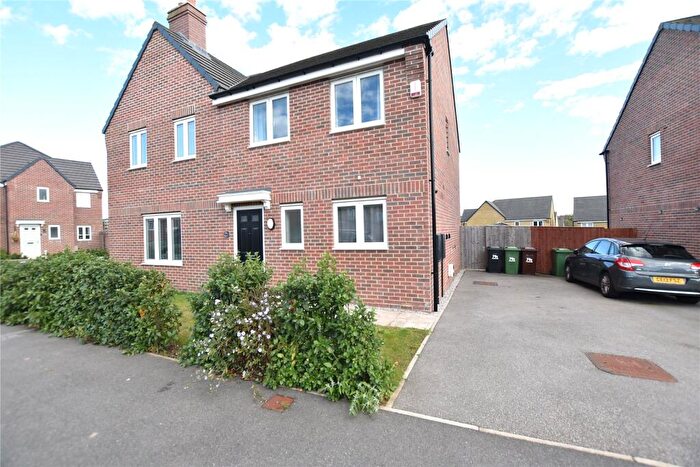3 Bedroom Semi-Detached House For Sale In Wykebeck Mount, Leeds, West Yorkshire, LS9