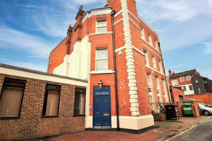 2 Bedroom Apartment To Rent In Folk House, Church Street, Reading, Berkshire, RG1