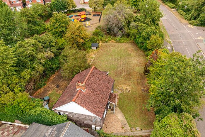 Land For Sale In Cosgrove Road, Old Stratford, Milton Keynes, Northamptonshire, MK19