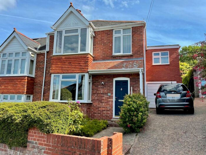 4 Bedroom Semi Detached House For Sale In Cowick Hill, St Thomas, EX2