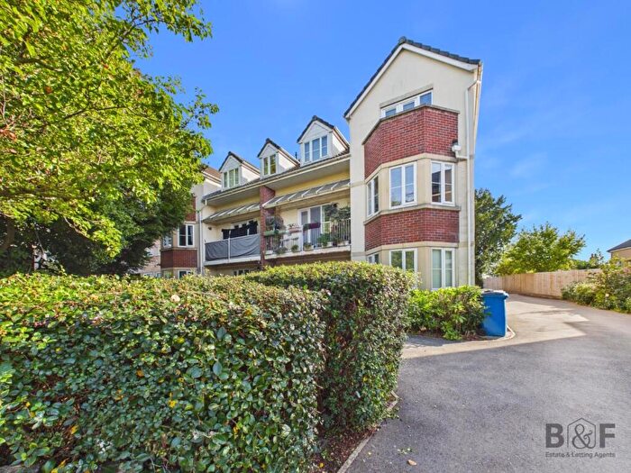 1 Bedroom Flat To Rent In High Street, Staple Hill, BS16