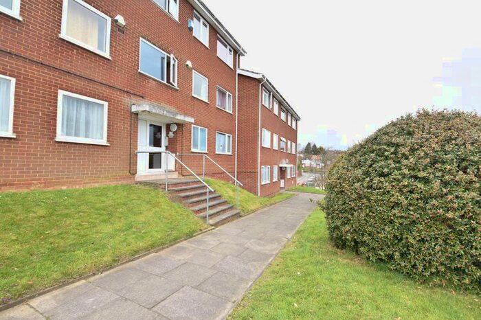 2 Bedroom Flat To Rent In Buchanan Drive, Luton, LU2
