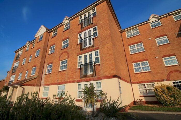 2 Bedroom Flat To Rent In Waters Edge, Anchor Close, Shoreham Beach, BN43