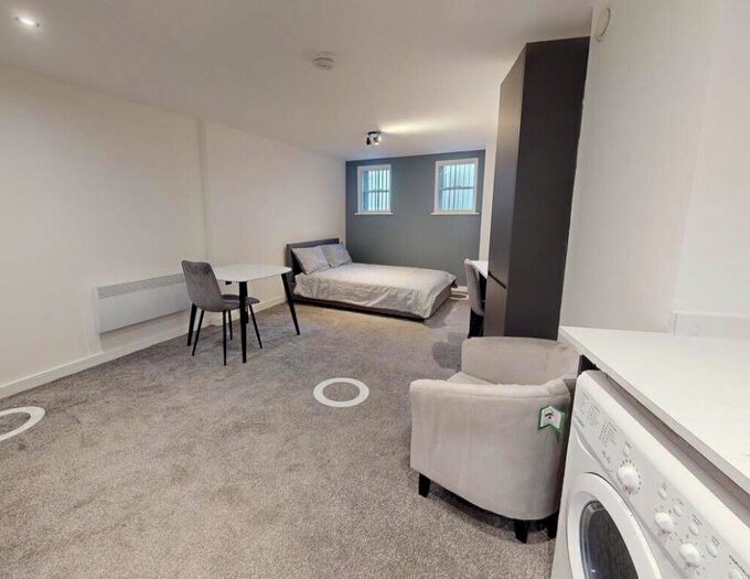 1 Bedroom Flat To Rent In Low Pavement, City Centre, Nottingham, NG1