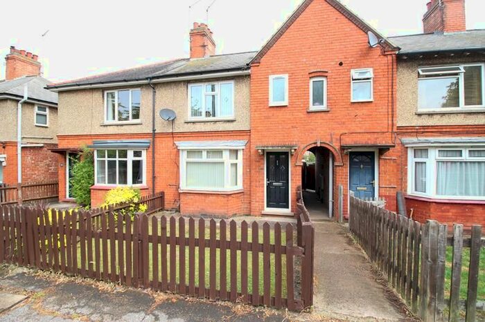 3 Bedroom Terraced House To Rent In Tennyson Road, Rushden, NN10