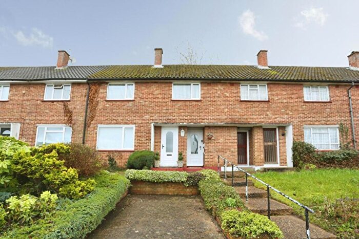 3 Bedroom Terraced House For Sale In Headley Drive, New Addington, Croydon, CR0