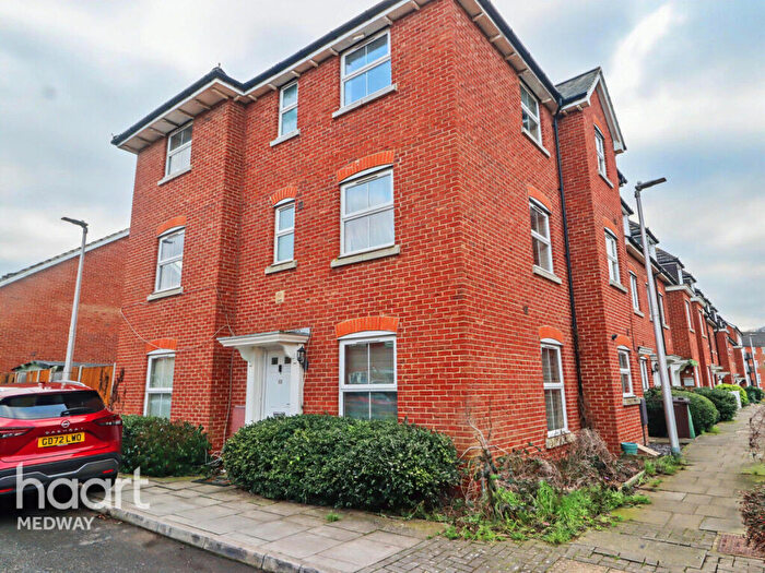 4 Bedroom Town House To Rent In Silver Streak Way, Rochester, ME2