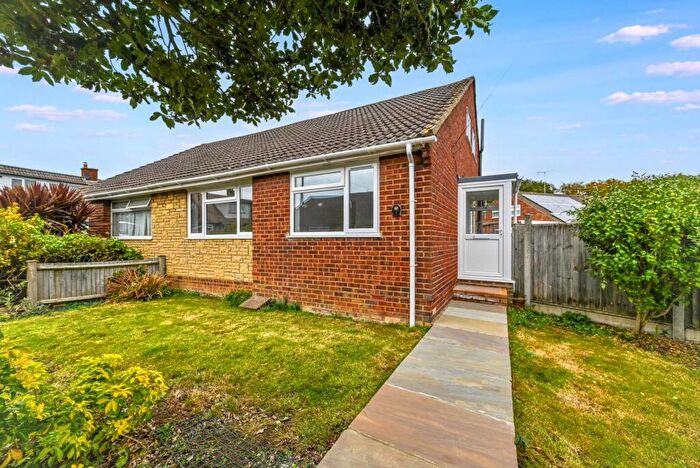4 Bedroom Semi-Detached House For Sale In Ladywood Road, Sturry, CT2