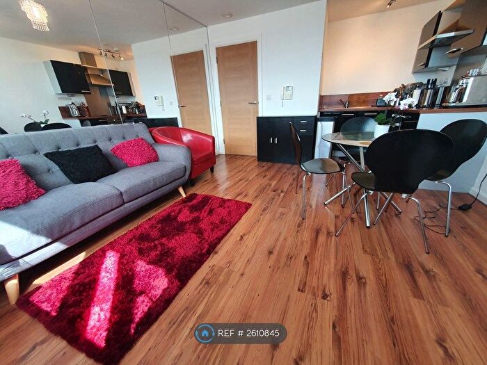 1 Bedroom Flat To Rent In Mann Island, Liverpool, L3