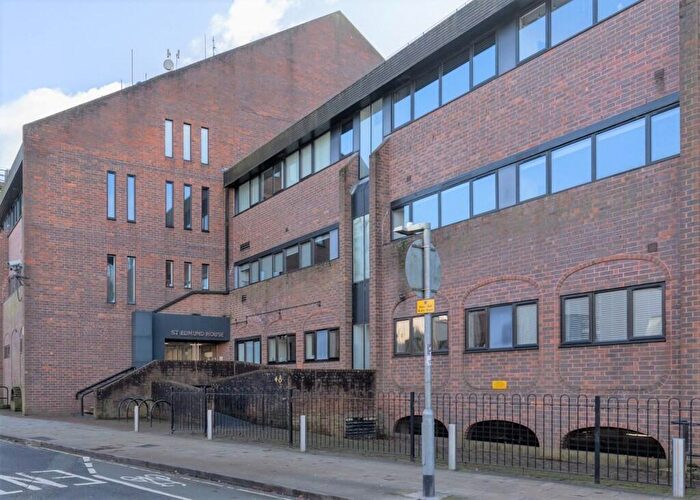 2 Bedroom Apartment For Sale In St Edmunds House, Rope Walk, Ipswich Suffolk, IP4