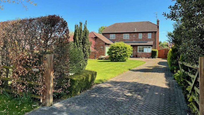 4 Bedroom Detached House For Sale In Lindsey Road, Uffington, Stamford, PE9