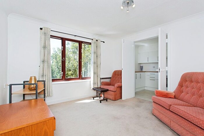 1 Bedroom Flat For Sale In Windmill Grange, Histon, CB24