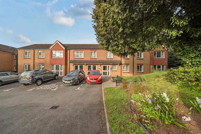 1 Bedroom Retirement Property For Sale In The Lodge, Wrington, BS40