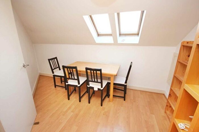 1 Bedroom Apartment For Sale In Plainsfield Street, Manchester, M16