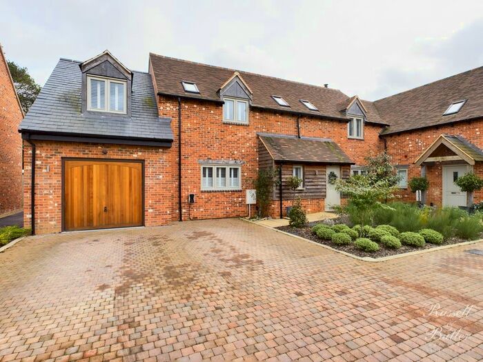 4 Bedroom Barn Conversion For Sale In Hinton Close, East Claydon, Buckingham, MK18