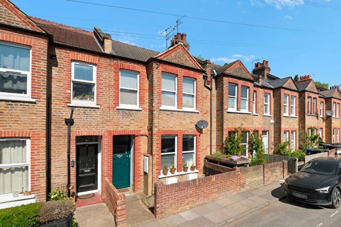 1 Bedroom Flat For Sale In Green Lane, Hanwell, W7