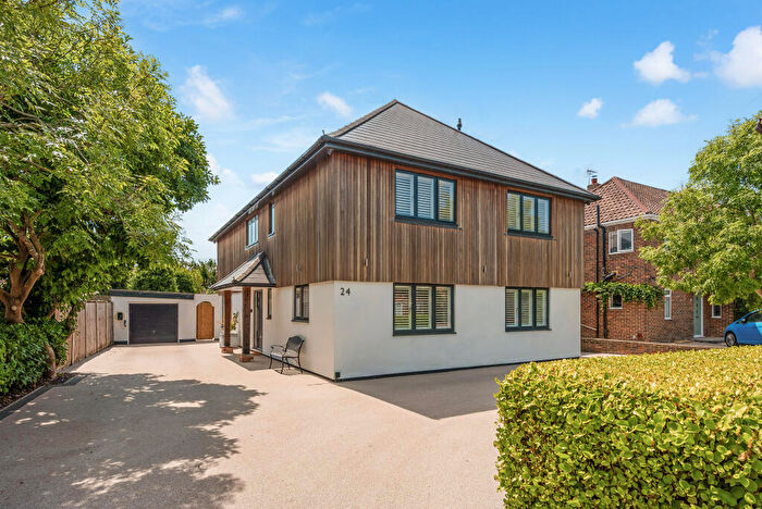 4 Bedroom Detached House For Sale In Outerwyke Road, Felpham, Bognor Regis West Sussex, PO22
