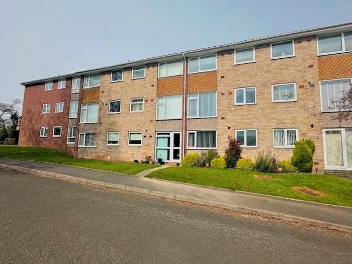 2 Bedroom Flat To Rent In Sutton Court, Little Sutton Lane, Sutton Coldfield, B75