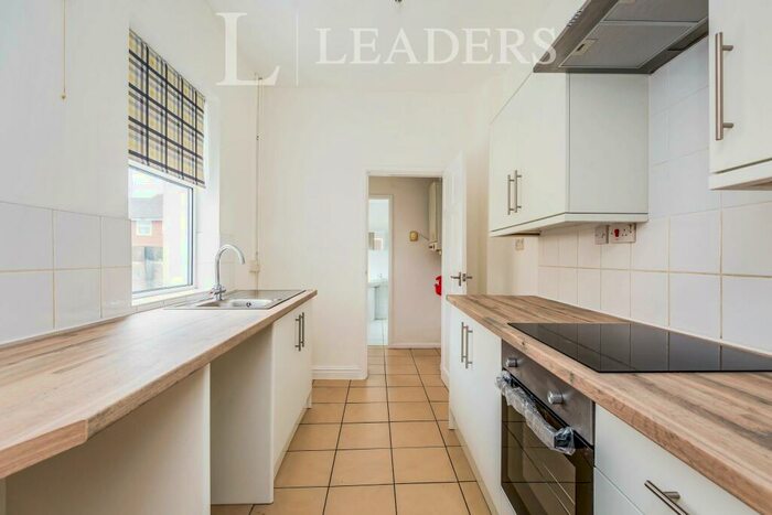 3 Bedroom Terraced House To Rent In Upper Hillchurch Street, ST1