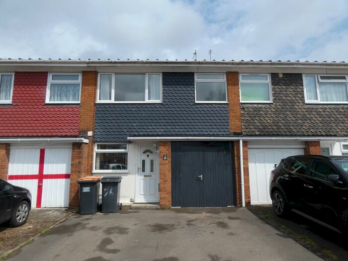 3 Bedroom Terraced House To Rent In Henderson Way, Kempston, Bedford, MK42