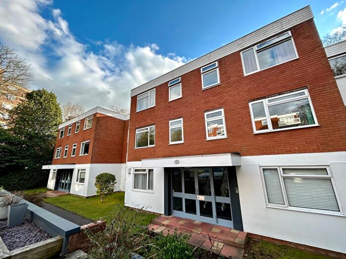 2 Bedroom Flat To Rent In Granville, Branksome Wood Road, BH4