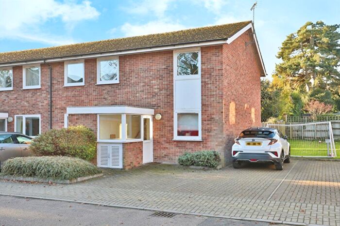 2 Bedroom Apartment For Sale In Upton Road, Norwich, NR4