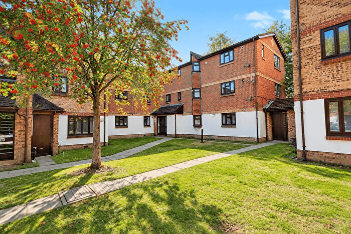 2 Bedroom Flat For Sale In Alliance Close, Wembley, Middlesex, HA0