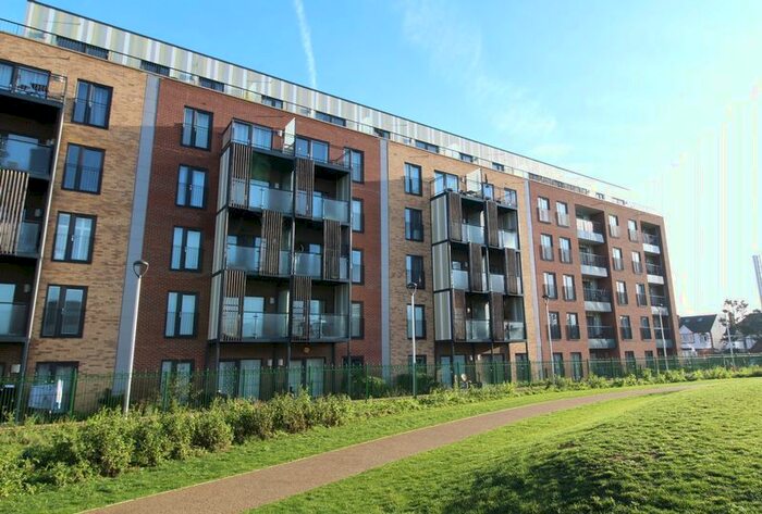 2 Bedroom Flat To Rent In Maxwell Road, Romford RM7