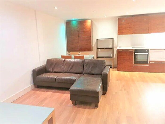2 Bedroom Apartment To Rent In The Ropewalk, Nottingham, Nottinghamshire, NG1